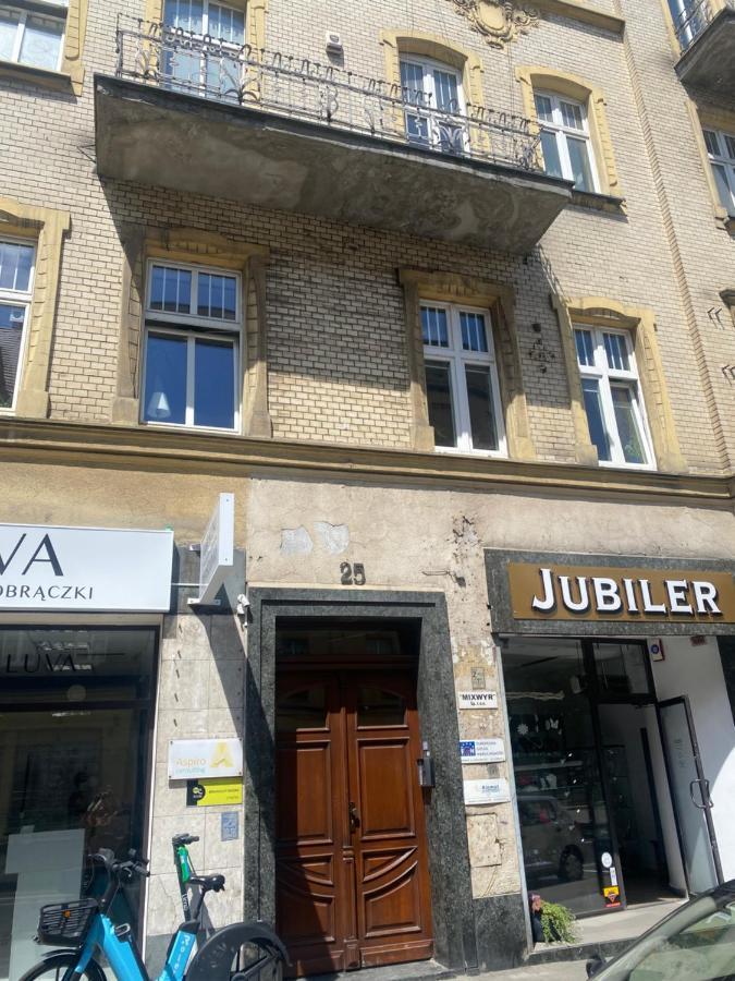 Apartmán Przytulna Kawalerka Z Antresola Katovice Exteriér fotografie